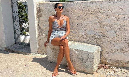 Σταματίνα Τσιμτσιλή: Η φώτο της από την Αστυπάλαια είναι το κάτι άλλο