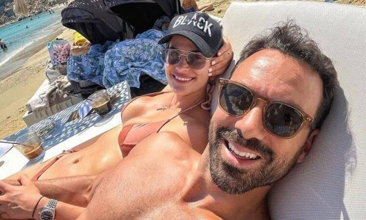 Μπόμπα - Τανιμανίδης: Τα «έσπασαν» στον Κωνσταντίνο Αργυρό - Απίθανο ζεϊμπέκικο από τον παρουσιαστή