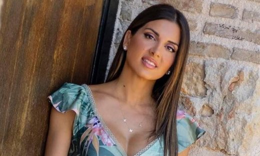 Σταματίνα Τσιμτσιλή: Οι κόρες της γιορτάζουν και η παρουσιάστρια ανέβασε μία σπάνια φωτογραφία τους