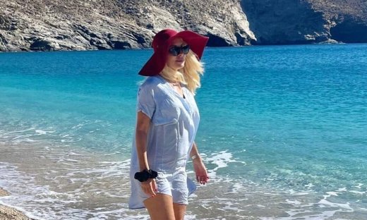 Ελένη Μενεγάκη: Η οικογενειακή φώτο έφερε αποκαλύψεις – Ο διάλογος με την Γερμανού