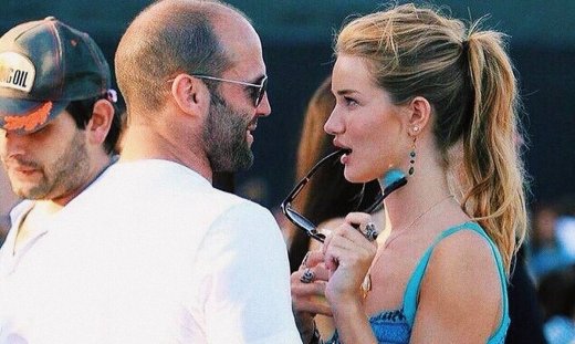 Jason Statham: Διακοπές με τη γυναίκα του στη Σχοινούσα!