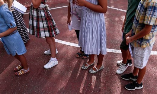 Τα σχολεία «θα ανοίξουν με τα ηπιότερα δυνατά μέτρα» - Newsbomb.gr