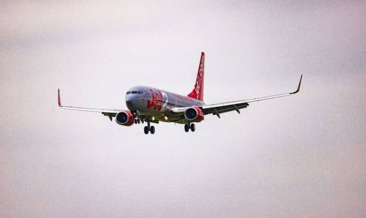 Τρόμος σε πτήση από το Μπέρμιγχαμ - Αναγκαστική προσγείωση στη Θεσσαλονίκη - Newsbomb.gr