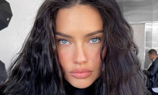 Adriana Lima: Γέννησε το τρίτο της παιδάκι- Η πρώτη φωτογραφία του νεογέννητου!