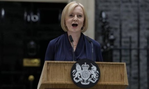 Λιζ Τρας: Το πρώτο διάγγελμα στην Ντάουνινγκ Στριτ – Newsbomb.gr