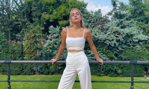 Δούκισσα Νομικού: Το καλοκαίρι δεν τελείωσε για εκείνη- Η βόλτα στην παραλία και η φωτό με μπικίνι!