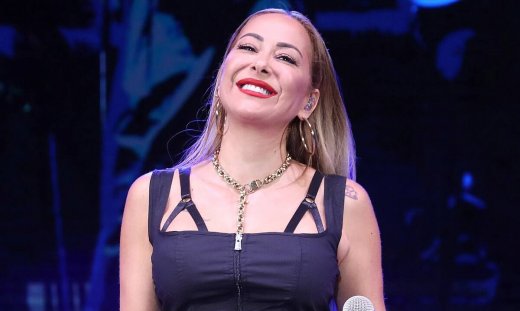 Μελίνα Ασλανίδου: Έτσι απάντησε όταν ρωτήθηκε για τα σχόλια για την εξωτερική της εμφάνιση!