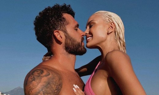 Παναγιώταρου: Ευχήθηκε στον Στάθη της με τον πιο ρομαντικό τρόπο- Οι νέες full in love φωτό τους!