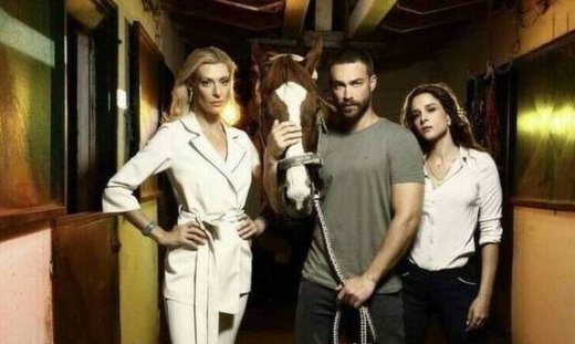 Άγρια γη: Η Όλγα υποκύπτει στον εκβιασμό του Χρήστου να πουλήσουν το παιδί στο εξωτερικό