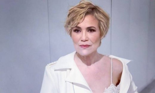 Κωνσταντίνα Μιχαήλ: «Πήρα το πτυχίο μου στη θεολογία πριν από τέσσερα χρόνια…».