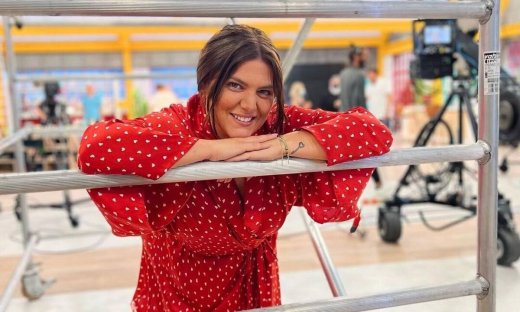 Δανάη Μπάρκα: «Δεν είναι ευχάριστο σε κανέναν να διαβάζει σχόλια "πώς είσαι έτσι;"»