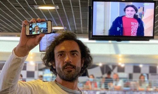 Δημήτρης Κουρούμπαλης: Καταϊδρωμένος προετοιμάζεται για τον χειμώνα - Δεν φαντάζεστε τι κάνει!