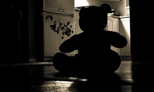 Συγκλονίζει γυναίκα που βιάστηκε στα 7 της από τον πατέρα της