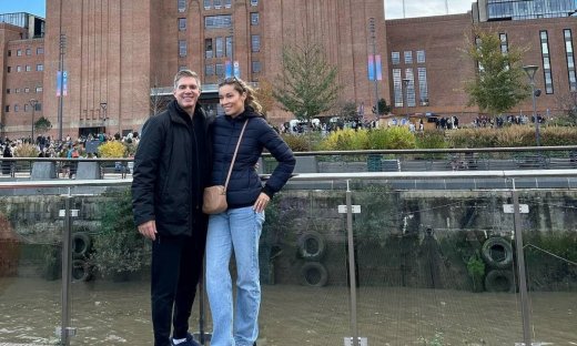 Χρουσαλά & Πατίτσας ζουν στο Λονδίνο δεύτερο μήνα του μέλιτος