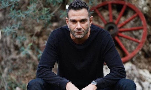 Η Γη της Ελιάς: Ο Μάνος αρρωσταίνει από τη στενοχώρια του!