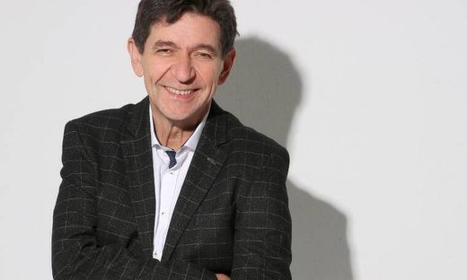 Ο Γεράσιμος Σκιαδαρέσης δίνει spoiler για το «Μαύρο Ρόδο»: «Ο Λευτέρης θα κάνει μια ψεύτικη διαθήκη»