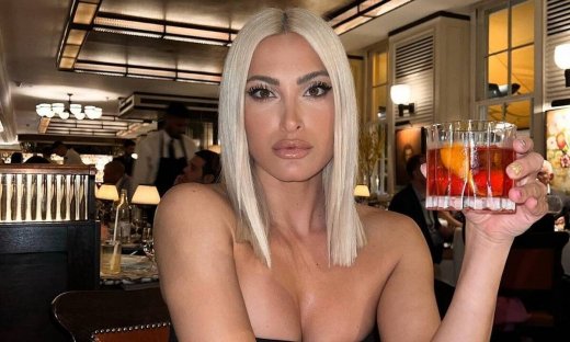 Ιωάννα Τούνη: Έχει θρομβοφιλία- Το βίντεο από την στιγμή που κάνει την ένεση στην κοιλίτσα της!