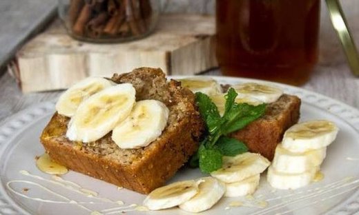 Κέικ με δημητριακά από τον Άκη Πετρετζίκη