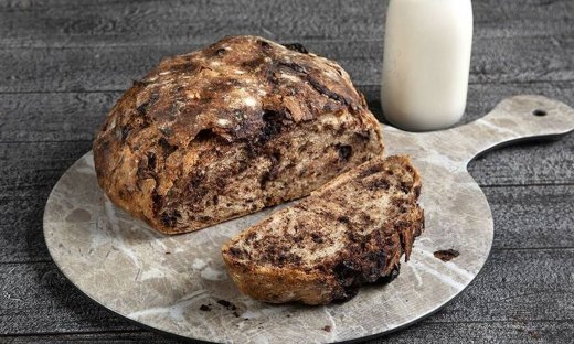 Ψωμί με κομμάτια σοκολάτας από τον Άκη Πετρετζίκη
