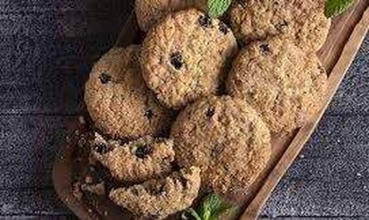 Μπισκότα με μήλο και κανέλα από τον Άκη Πετρετζίκη!