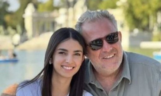 Πανηγύρι στο Twitter με τον Στάθη 007 στη Γη της ελιάς (photos)