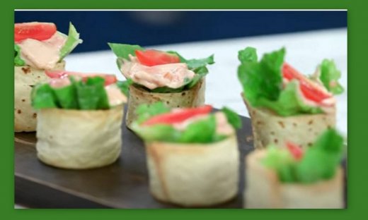 Ουγγαρέζα από τον Άκη Πετρετζίκη