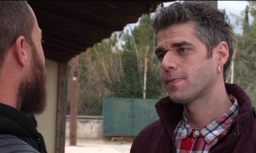 Άγρια γη: Ο Άρης λέει στον Βλάσση να προσέχει την Όλγα γιατί είναι επικίνδυνη - Sneak preview