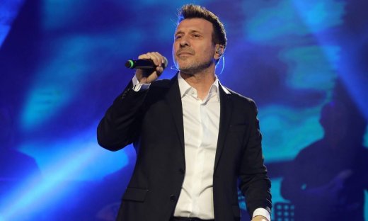 Πλούταρχος-Σόι πάει το βασίλειο: Δείτε τη 16χρονη κόρη του, Ελεονώρα! Κούκλα και με βελούδινη φωνή!