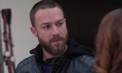 Άγρια γη: Ο Άρης και η Ελπίδα συνεχίζουν να ζουν κρυφά τον έρωτά τους