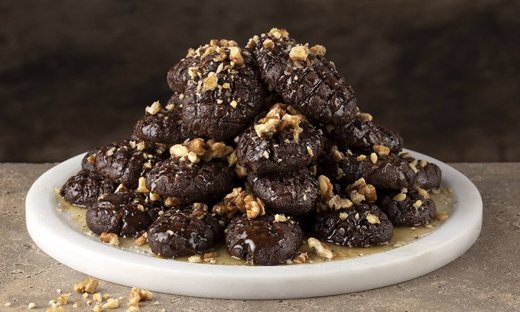 Σοκολατένια μελομακάρονα από τον Άκη Πετρετζίκη!