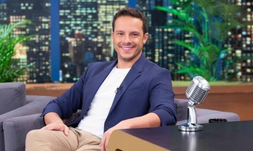 Δημήτρης Μακαλιάς: Η τηλεόραση και η συνεργασία με την Μπέττυ Μαγγίρα