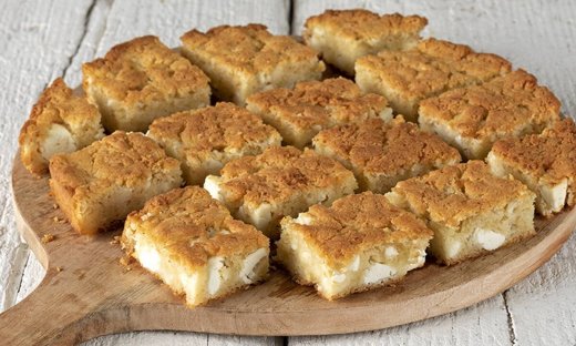 Γρήγορο τυρόψωμο χωρίς μίξερ από τον Άκη Πετρετζίκη