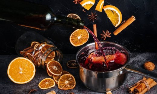 Ζεστό κρασί (Glühwein) για το βράδυ της Πρωτοχρονιάς