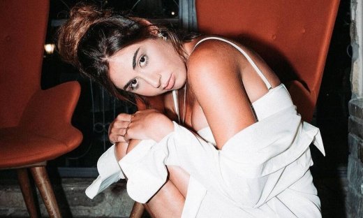 Έλενα Κρεμλίδου: «Αν χαλάσει η σχέση μου και χωρίσω, θα φταίτε εσείς και οι ερώτήσεις σας»