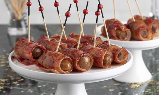 Κάστανα τυλιχτά με μπέικον από τον Άκη Πετρετζίκη
