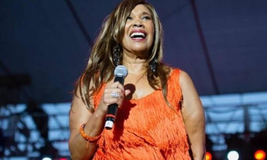 Ανίτα Πόιντερ: Πέθανε στα 74 της χρόνια η τραγουδίστρια του συγκροτήματος “Pointer Sisters”