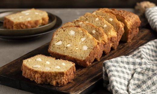 Εύκολο αλμυρό κέικ με τυρί κρέμα από τον Άκη Πετρετζίκη