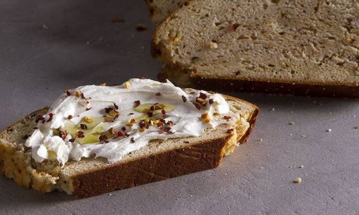 Ψωμί πατάτας με μπούκοβο από τον Άκη Πετρετζίκη