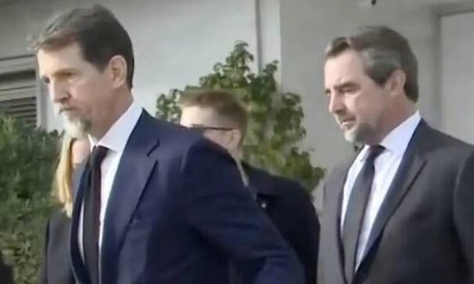 Επίσκεψη παιδιών και εγγονιών στην Άννα Μαρία και η βόλτα της οικογένειας στο κέντρο της Αθήνας