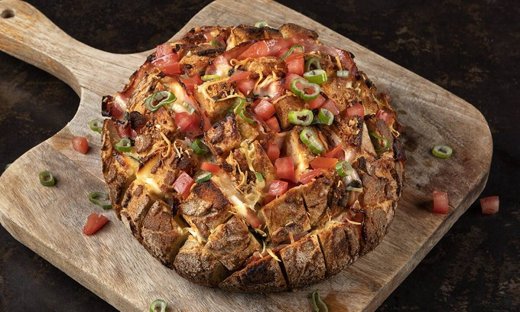 Πιτσόψωμο από τον Άκη Πετρετζίκη