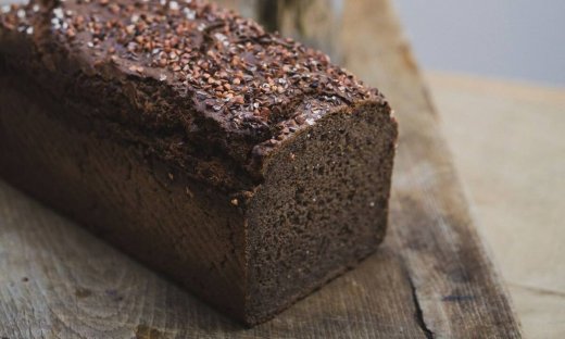 Σοκολατόψωμο για όλες τις ώρες με 4 μόνο υλικά