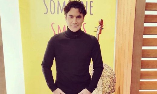 Υπάρχει μία πολύ απλή εξήγηση στο δώρο που έκανε η Ναταλία στον Παπακαλιάτη & που κακώς σχολιάστηκε