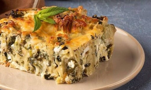 Εύκολο σουφλέ με σπανάκι από τον Άκη Πετρετζίκη!