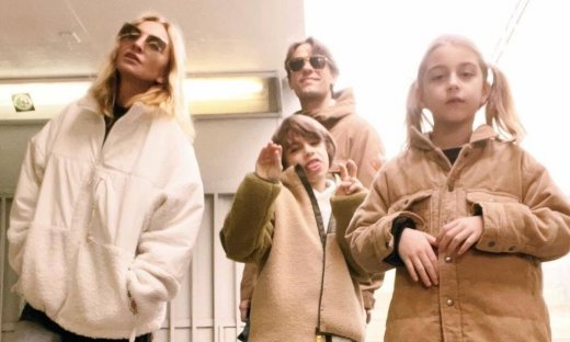 Ρέβη: Το επικό σχόλιο της Σαμαρά στις οικογενειακές φωτογραφίες της