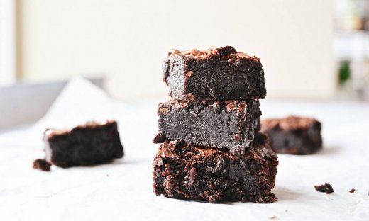 Συνταγή για ζουμερό brownie χωρίς ζάχαρη και βούτυρο