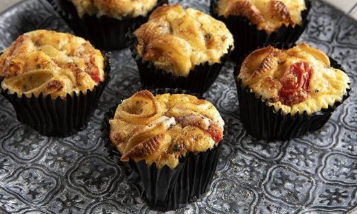 Muffins ζυμαρικών από τον Άκη Πετρετζίκη!