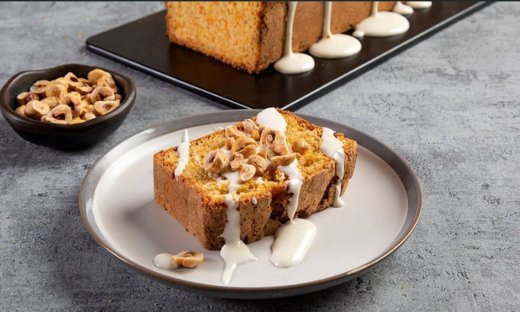 Κέικ καρότου από τον Άκη Πετρετζίκη!