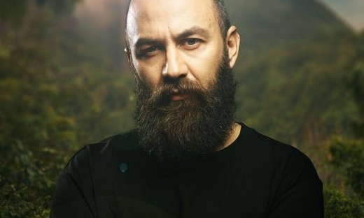 Ο γρίφος του Μισθοφόρου για Δαλάκα και η υποστήριξη από Τριαντάφυλλο