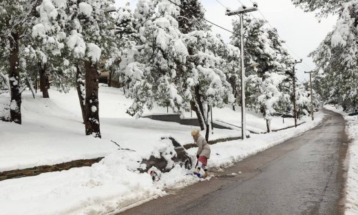 Κακοκαιρία Μπάρμπαρα: Πόσο χιόνι θα πέσει στην Αττική τις επόμενες ώρες