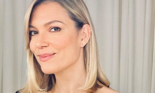 Βίκυ Καγιά: Φόρεσε το oversized φούτερ με κολάν και δες το τέλειο σύνολό της